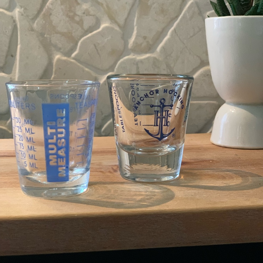 ANCHOR HOCKING & MULTI MEASURE | Set of 2 | Measuring Shot Glasses
